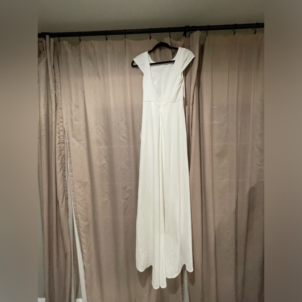 ✨long white dress✨ - Picture 2 of 2
